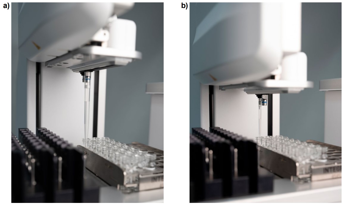 The ASSIST PLUS pipetting robot, together with the D-ONE single channel pipetting module, dilutes samples with methanol in HPLC vials.