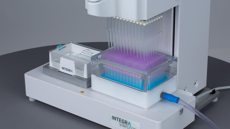 /sites/default/files/styles/placeholder/public/images/vacuum-manifold-96-well-plate-viaflo-pipette.jpg?itok=ZlLJeECM