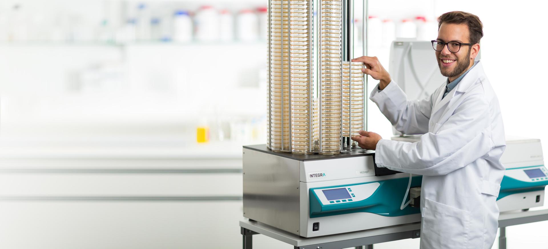 MEDIAJET Petri dish filler