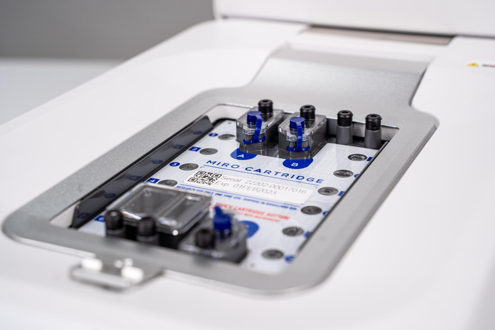 Single-use MIRO cartridge for automated NGS sample preparation