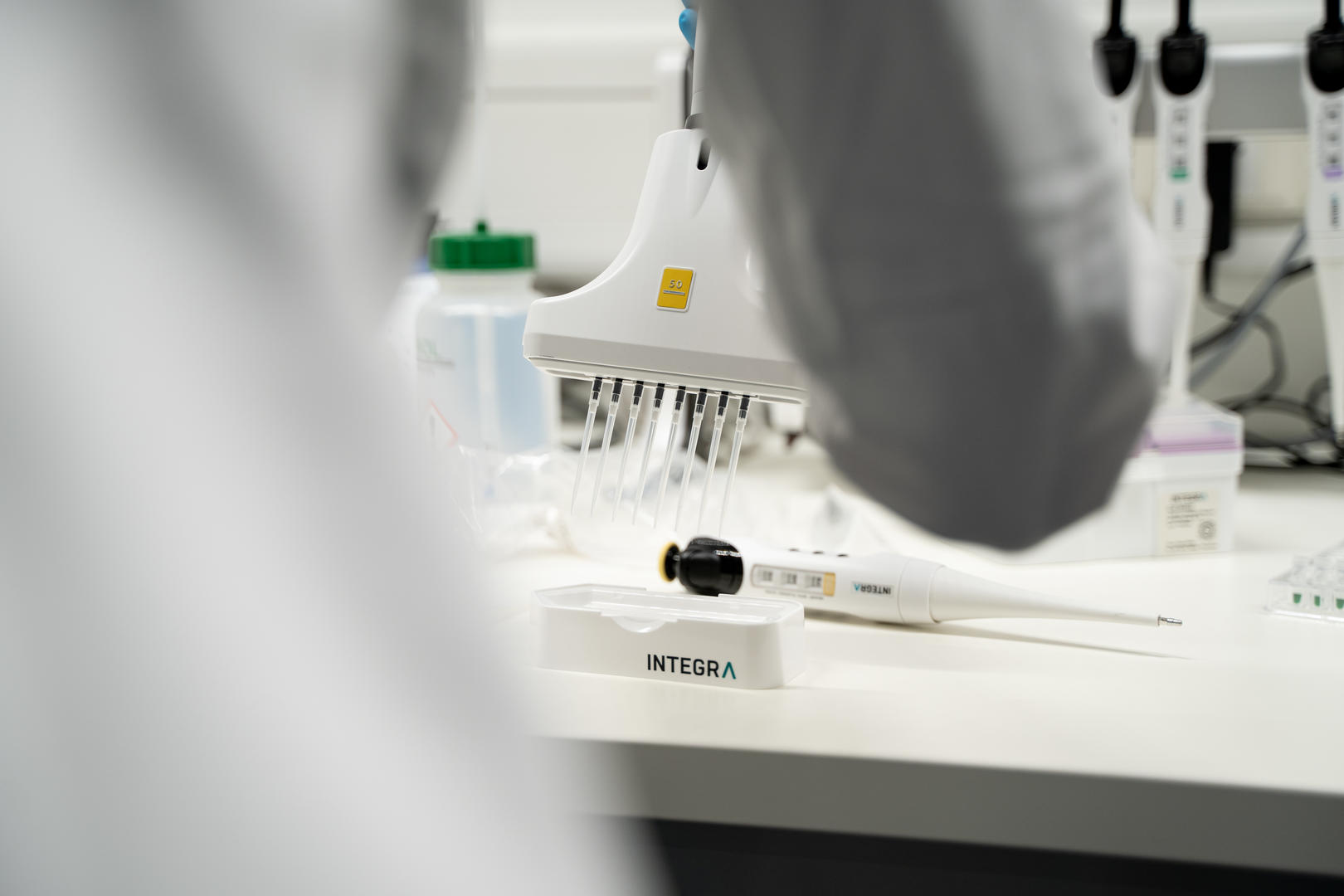 Productive and precise pipetting with INTEGRA products