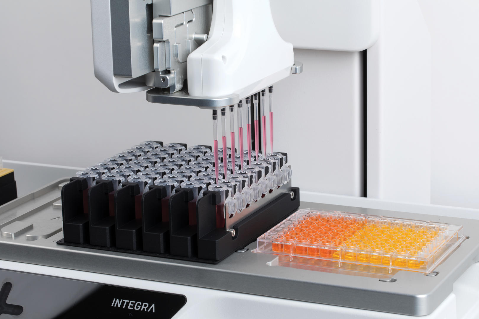 Automated qPCR plate setup INTEGRA
