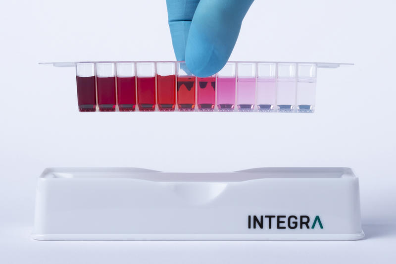 12 Channel Reagent Reservoir with reusable base