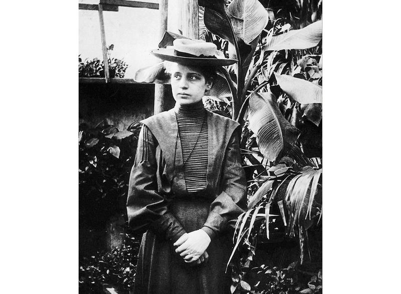 Famous women in science: Portrait of Lise Meitner