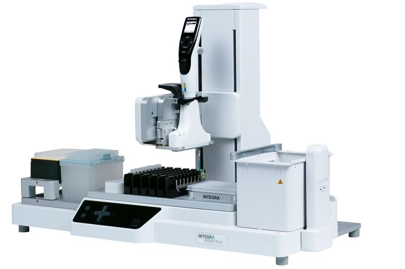 The ASSIST PLUS pipetting robot operating a D-ONE single channel pipetting module