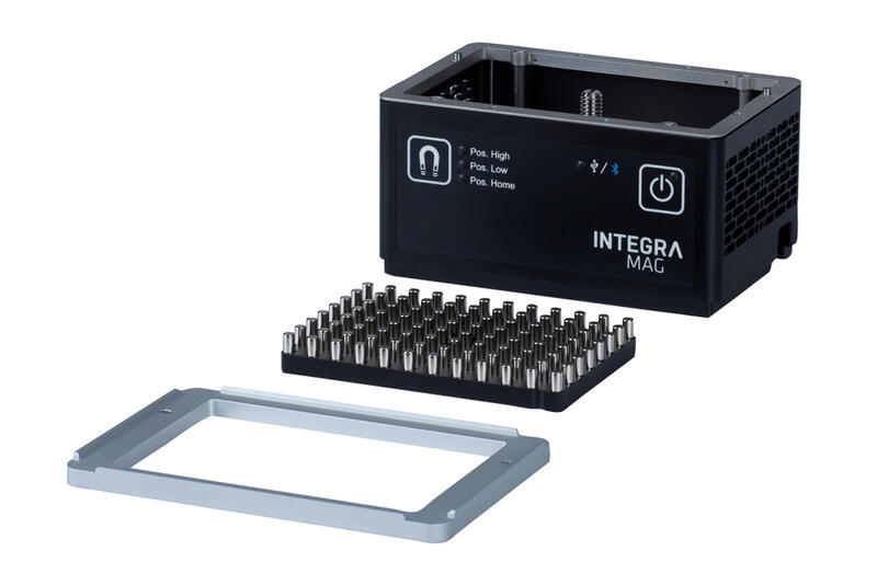 Adapter and magnet for 384 well PCR plate