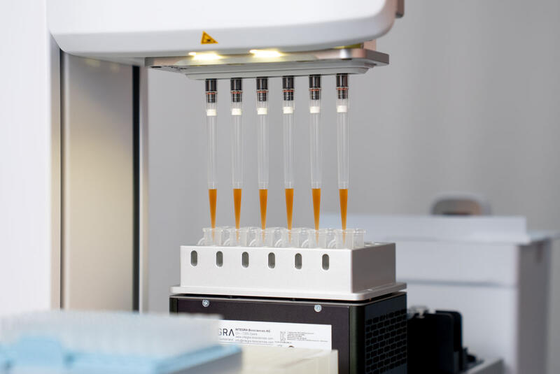 DNA extraction performed on the ASSIST PLUS equipped with a HEATMAG module.