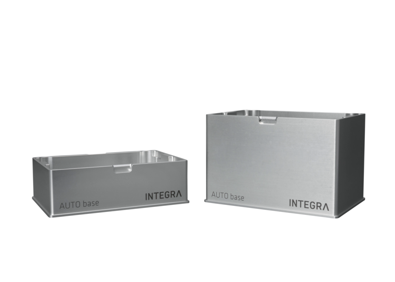 AUTOBASE small and large