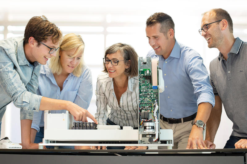 working-for-INTEGRA-teamwork
