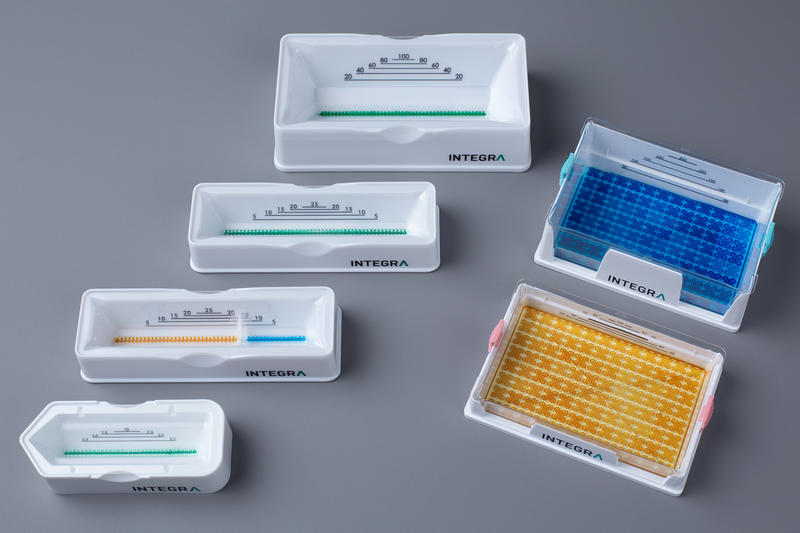 INTEGRA reagent reservoirs for use with handheld single or multichannel pipettes and automated liquid handling robots