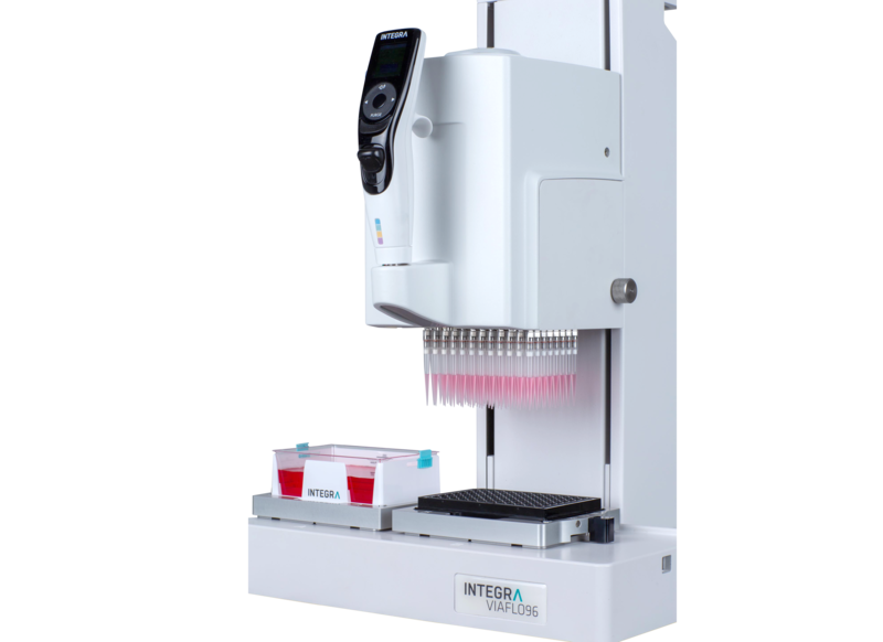VIAFLO 96/384 handheld electronic pipette with Corning Elplasia Plate for 3D cell screening assays